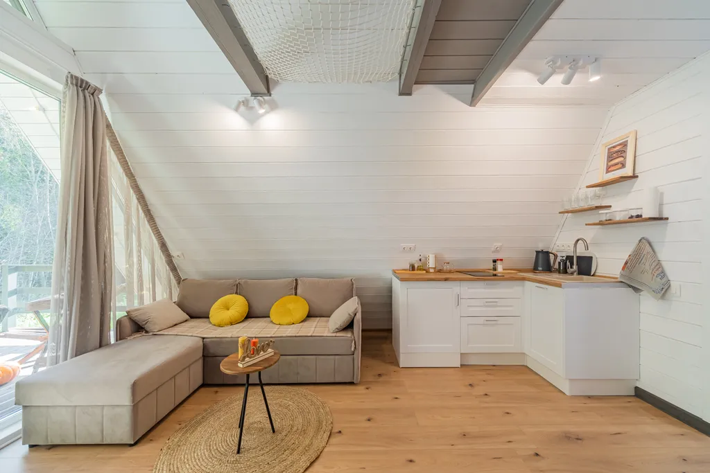 А-фрейм в сказочном зимнем лесу