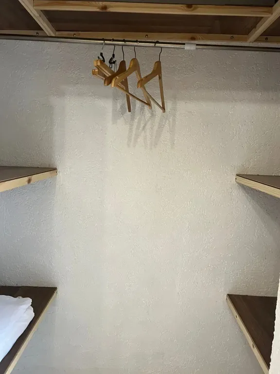 Квартира Квартира Четырёхместный номер стандарт на 1 этаже с отдельным входом — Сухум