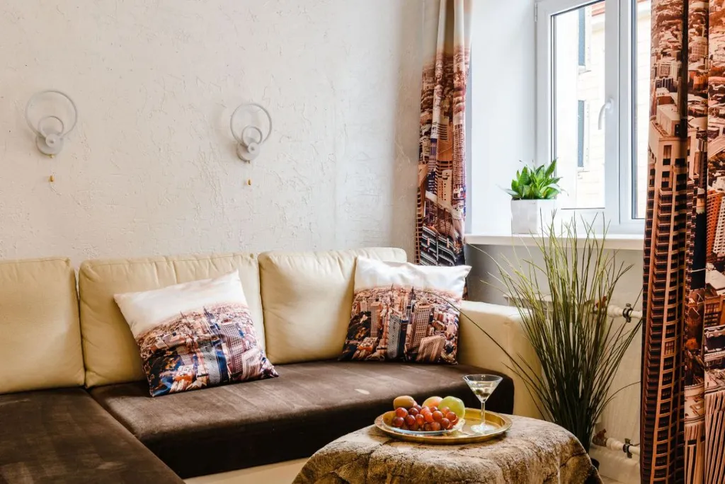 Квартира Трехкомнатные апартаменты 100 м² у Дворцовой площади. Для 8 гостей. — Санкт-Петербург