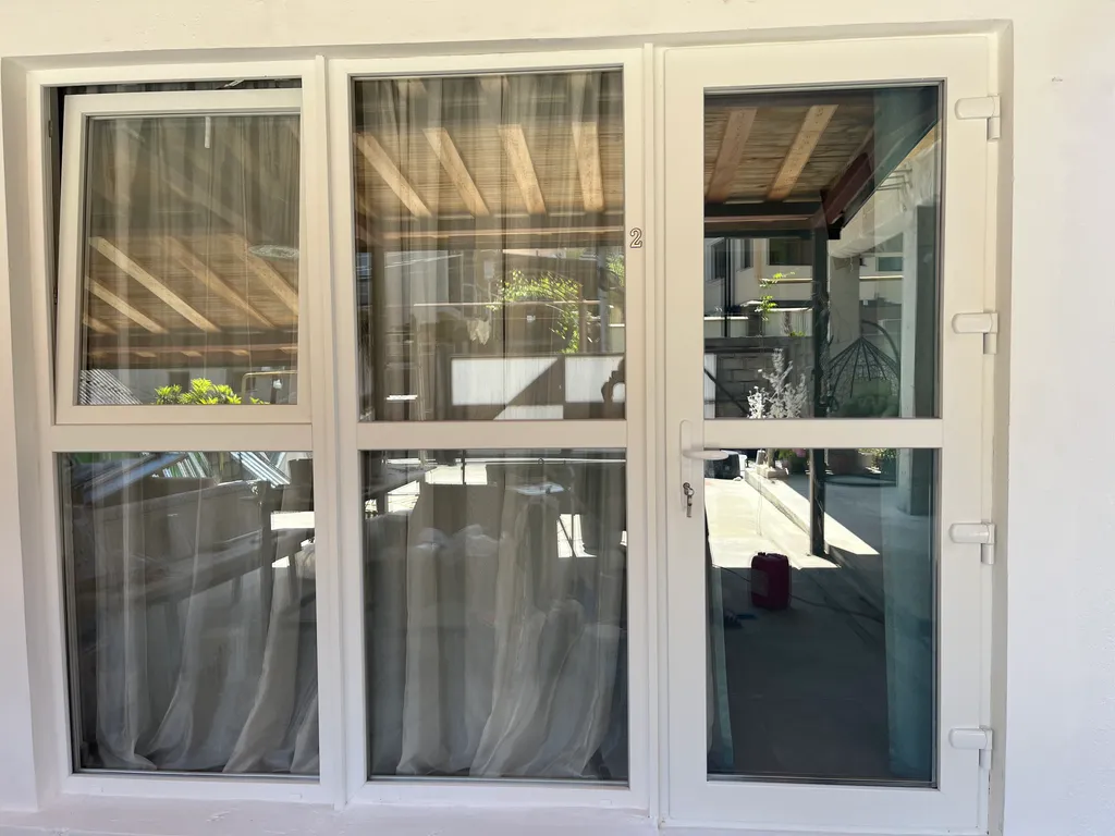 Трехместный улучшенный с ванной комнатой