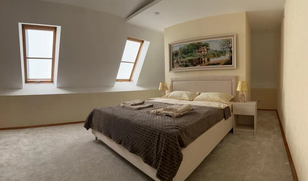 Уникальный, уютный, большой семейный дом. С видом на город