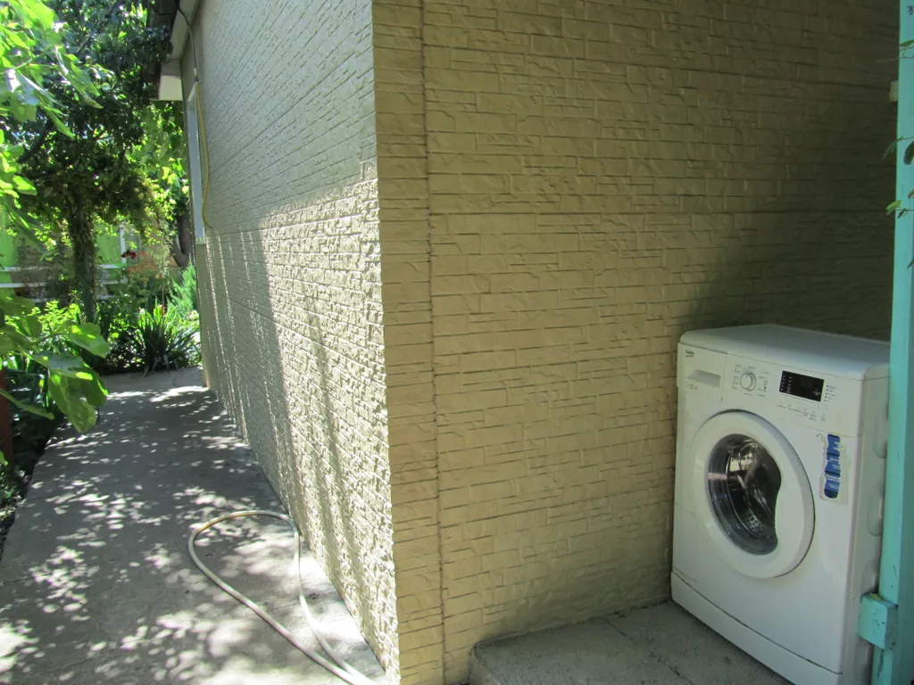 Коттедж Домик у моря — Ейск