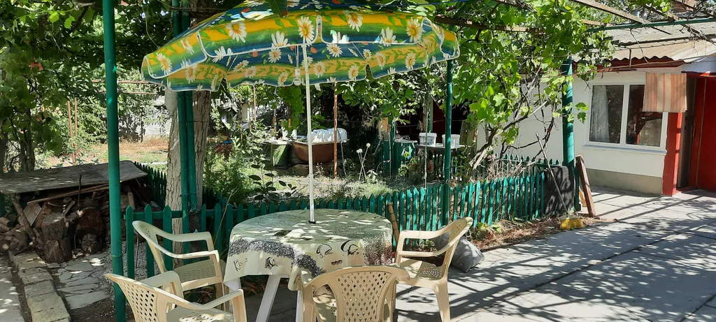 3к дом с двором в Евпатории