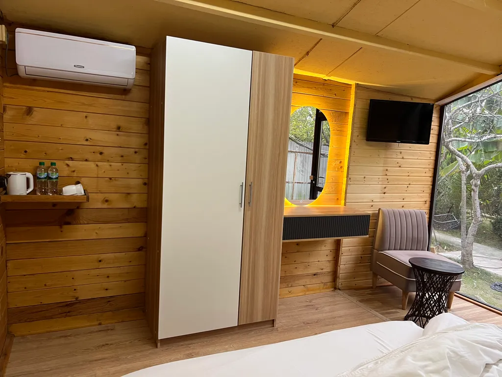 Коттедж Люкс домик — Гагра