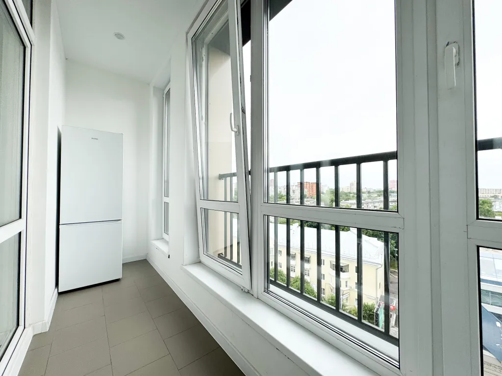 Рядом с площадью Победы