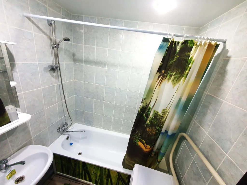 Двушка в центре пятого микрорайона Талнаха