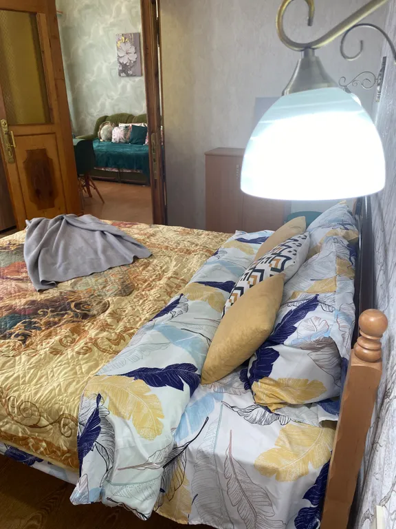 Уникальная квартира с интересным ремонтом и настоящим камином