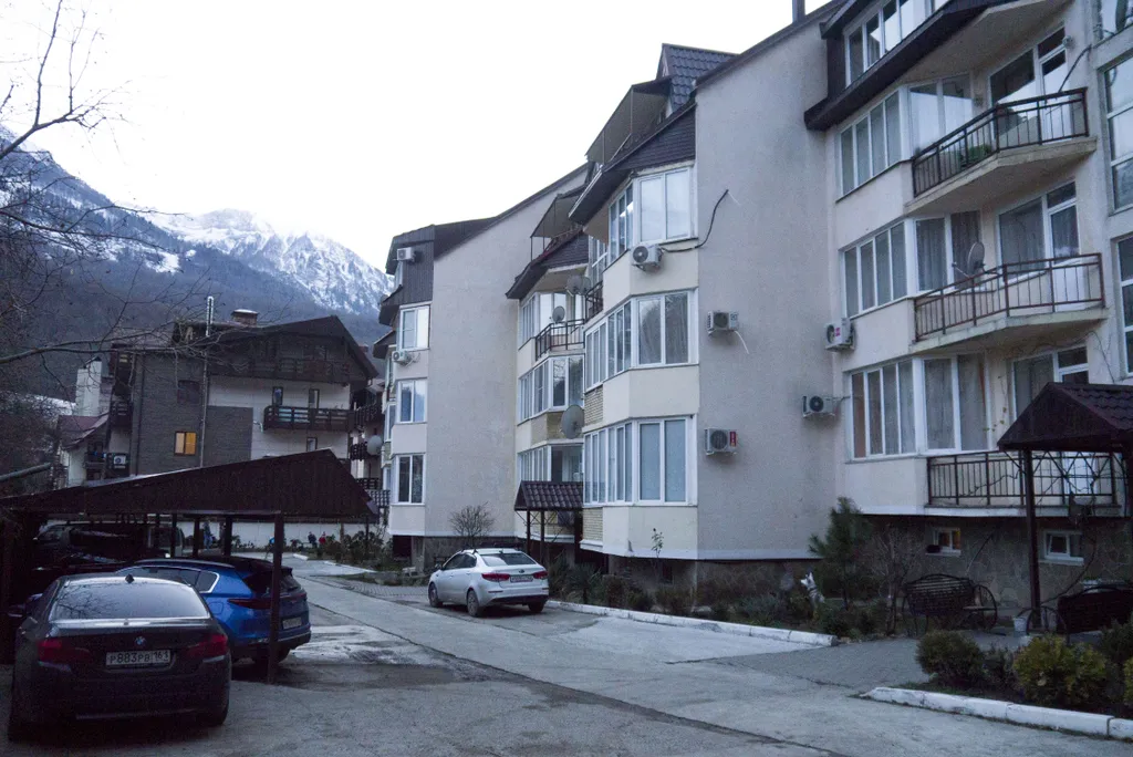 Просторная студия с видом на курорт Красная поляна - подъемник