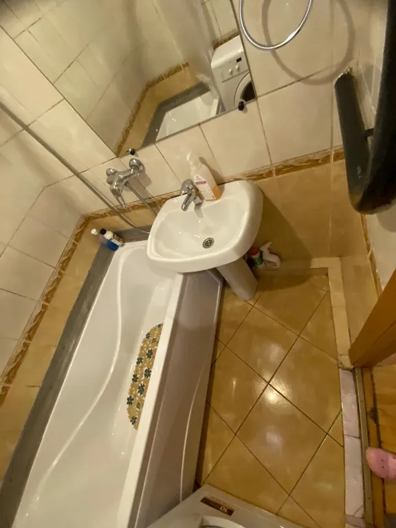 Однокомнатная квартира с балконом в Октябрьском районе