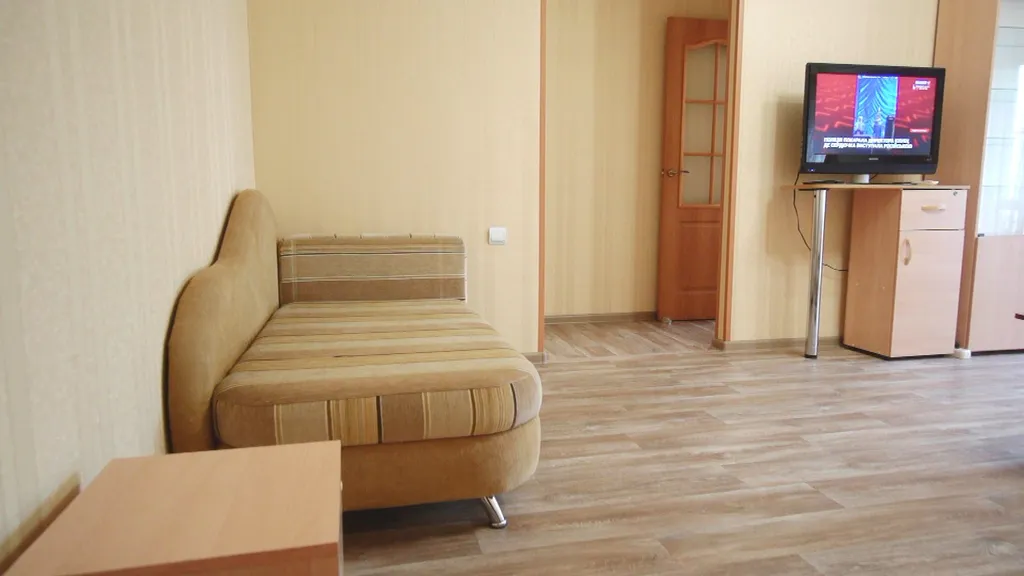 Комфортабельная двухкомнатная квартира около АО Тяж Маш и СВВАУЛ