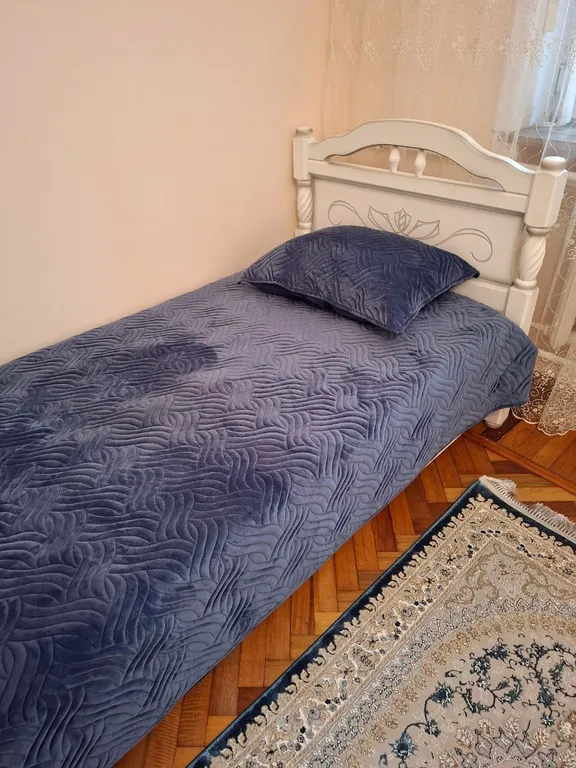 Уютный дом возле термального источника по дороге на курорт Мамисон