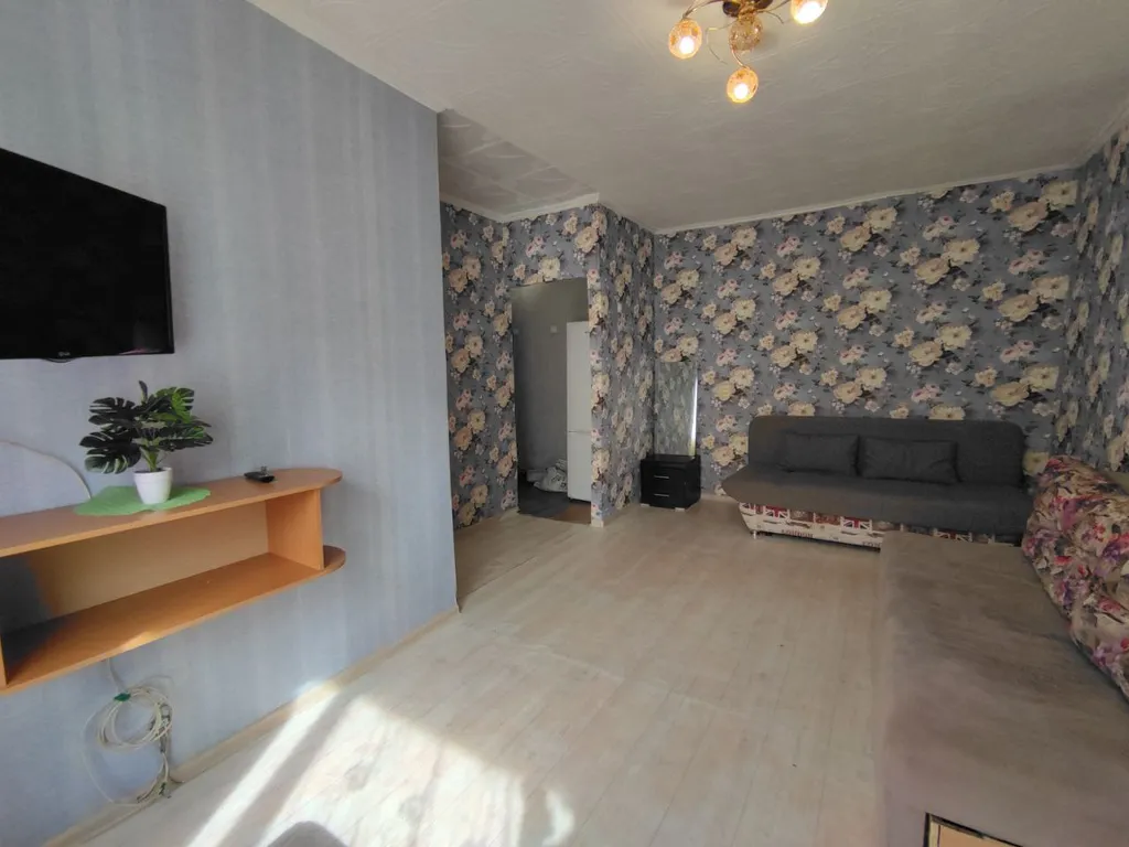 Двухкомнатная квартира возле автовокзала и краевой больницы