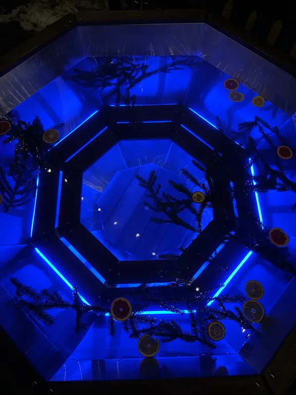 Уютный деревенский домик с русской баней возле берега озера