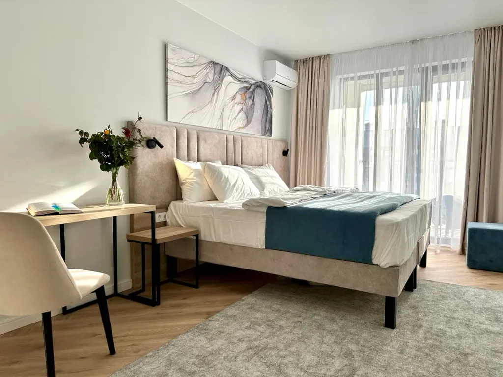 Апартаменты с подогреваемым бассейном в резиденции Европа