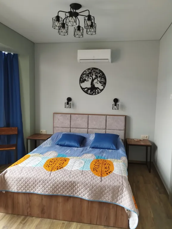 Комната с панорамным окном в центре Агоя