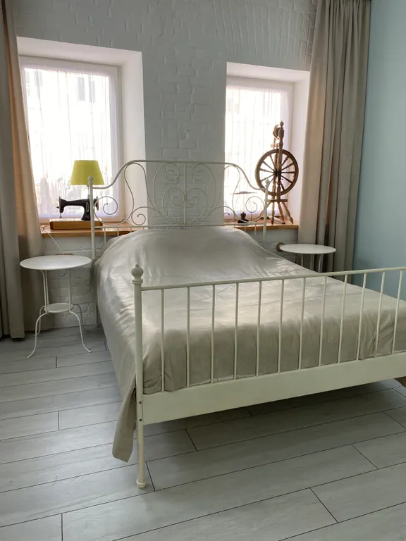 Апартамент с уютным двориком