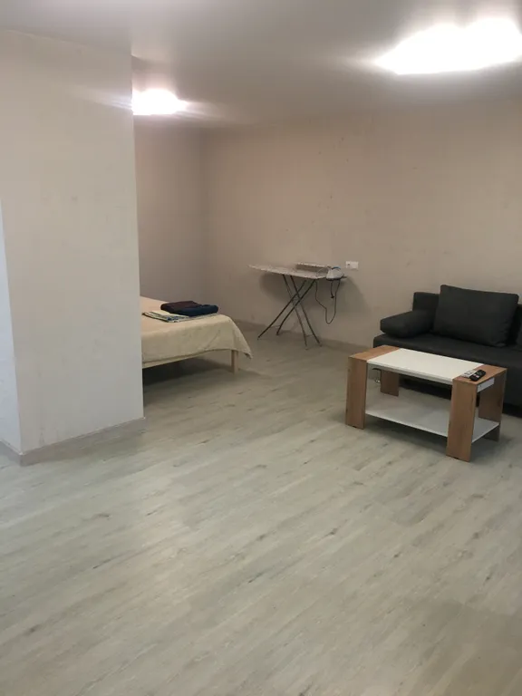 Однокомнатная, большая студия, новая, теплая,  уютная