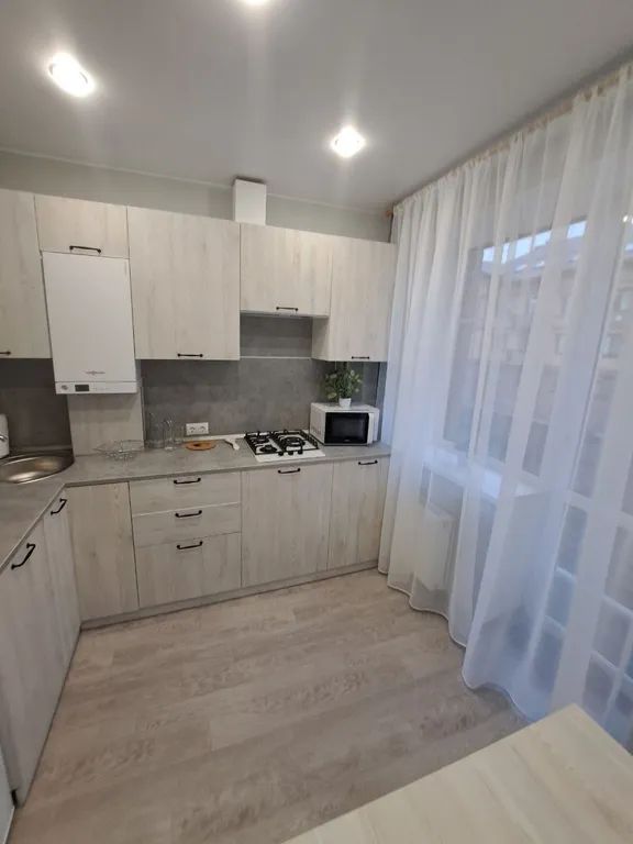 Нoвая уютная квaртиpa в малоэтажном комплексе, с закрытой территорией