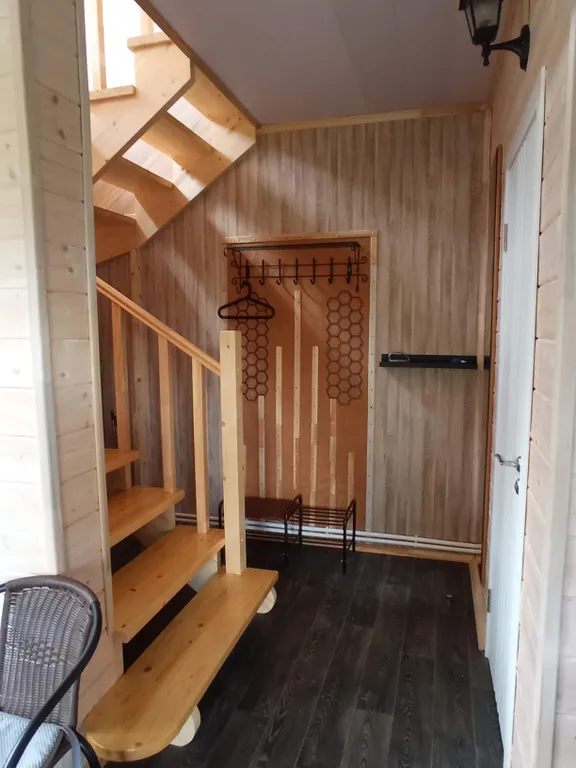 Двухэтажные апартаменты в доме у озера