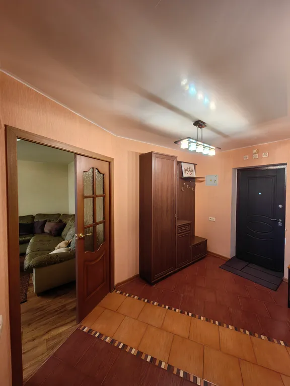 Просторная квартира у ЖД Вокзала, трёхкомнатная