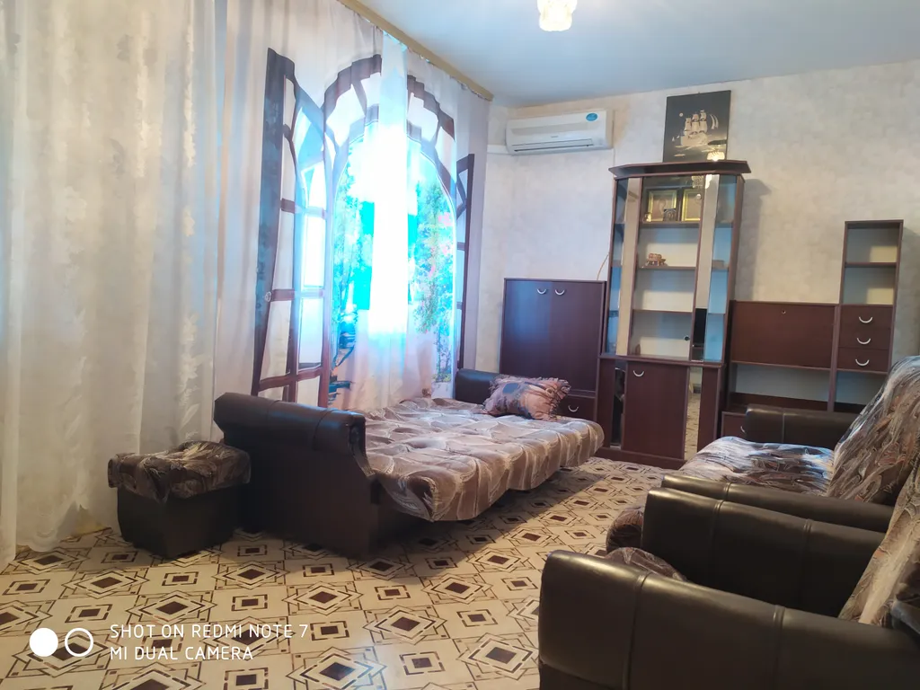 Большая квартира рядом с санаторием Днепр