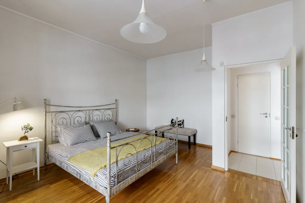 Просторная квартира в центре города с видом на реку