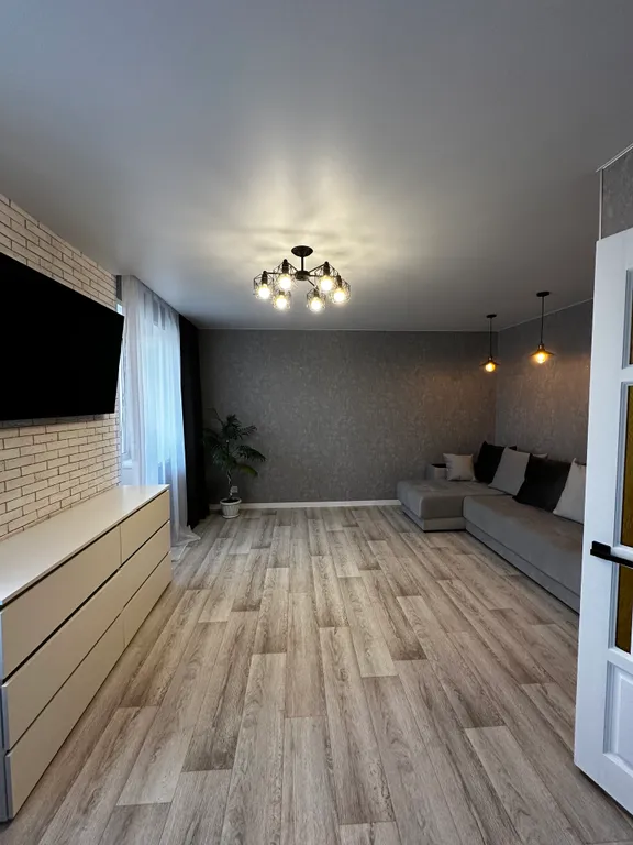 Уютная квартира со свежим ремонтом в тихом районе — аренда посуточно в Жигулёвск