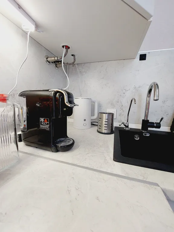 Студия с бассейнами в ЖК Кипарис