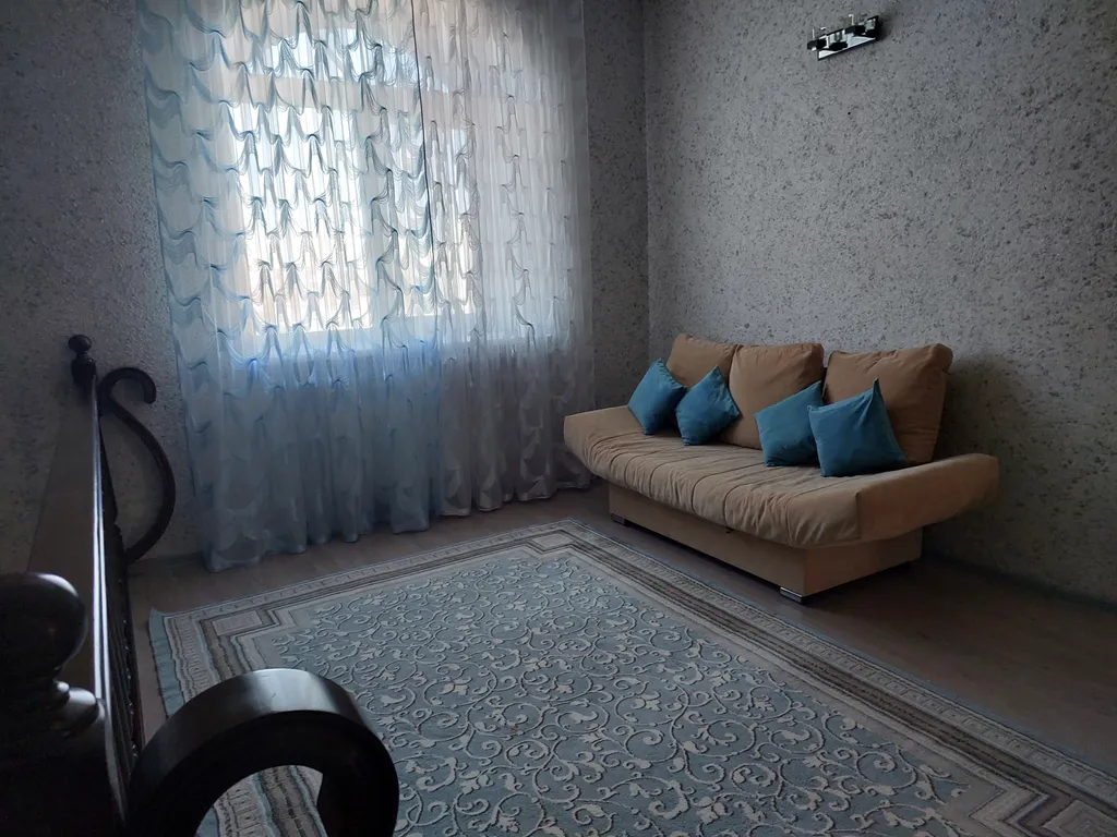 Полдома с отдельным входом