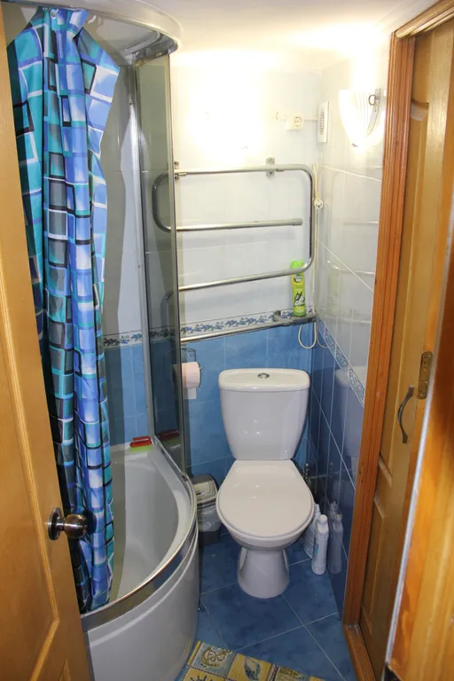 Номер на берегу моря