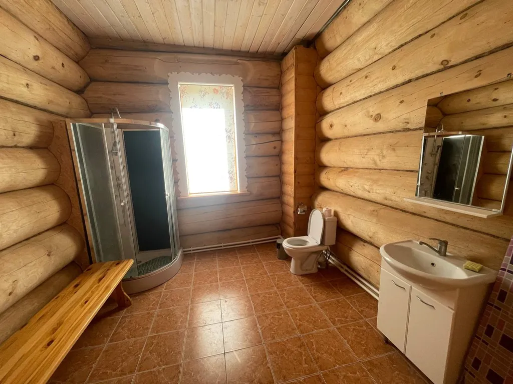 Дом из сибирского кедра с баней