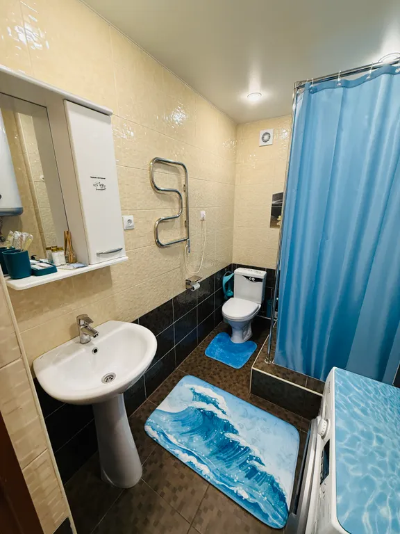 Квартира Квартира Уютная евродвушка с балконом рядом с морем в центре Адлера — Сириус