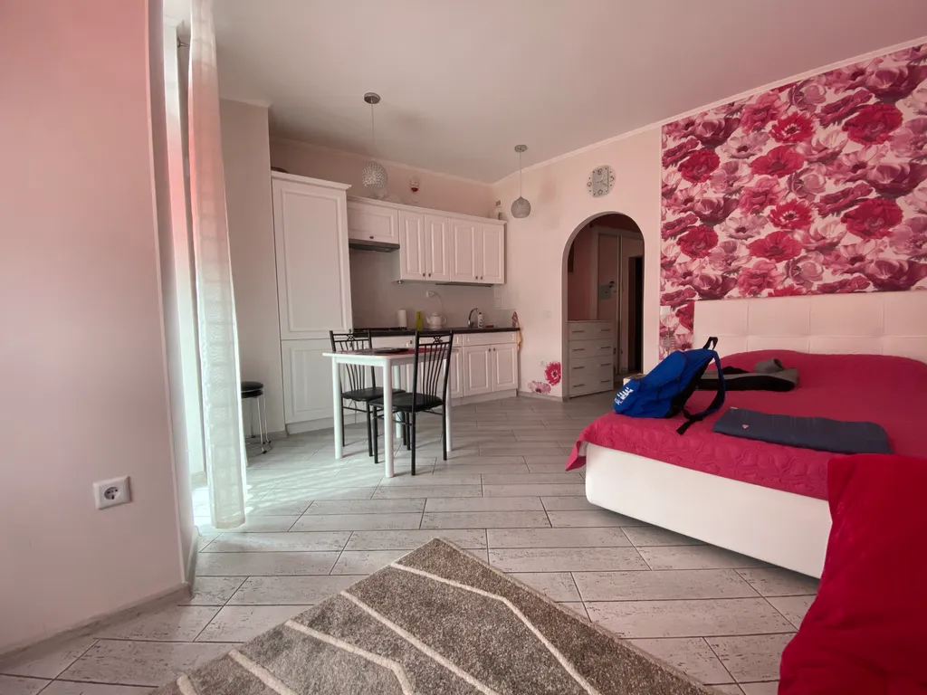 Уютная студия с видом на озеро и лес