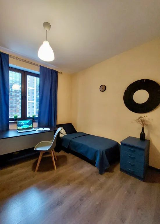 Трёхкомнатная квартира возле метро