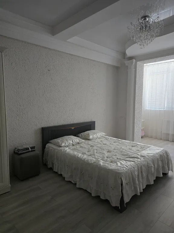 Уютная квартира-студия в новостройке в самом центре города