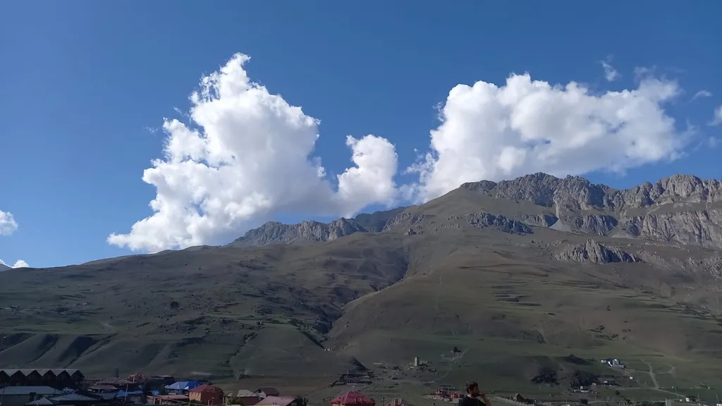 Уютный, тёплый дом в горах