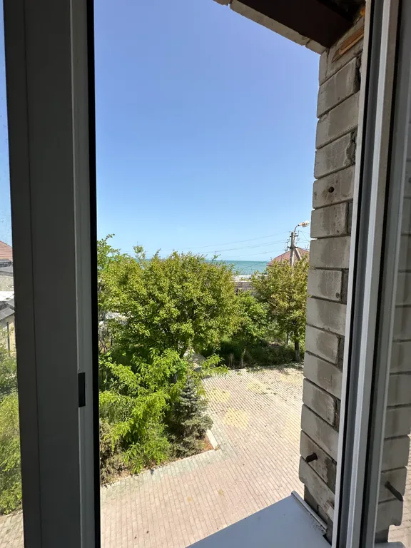 Дом на берегу моря