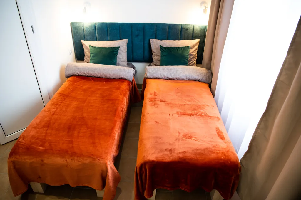 Студия на двоих