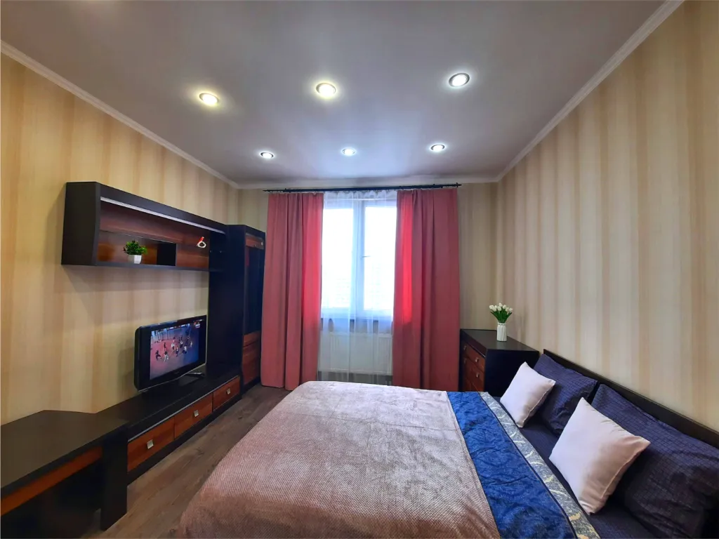 Рядом с метро Новокосино