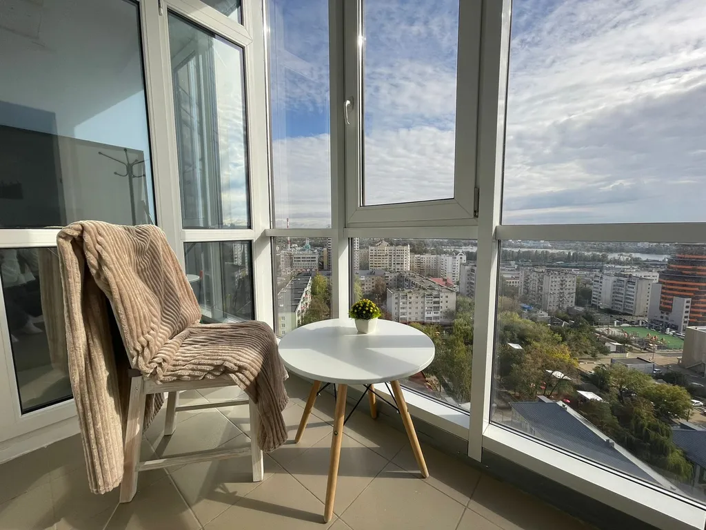 Квартира с панорамой на реку в центре города — аренда посуточно в Белгород