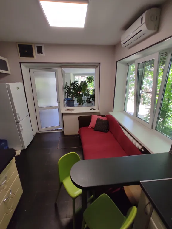 Коттедж Коттедж Двухкомнатные апартаменты с большой террасой — Камышеватская