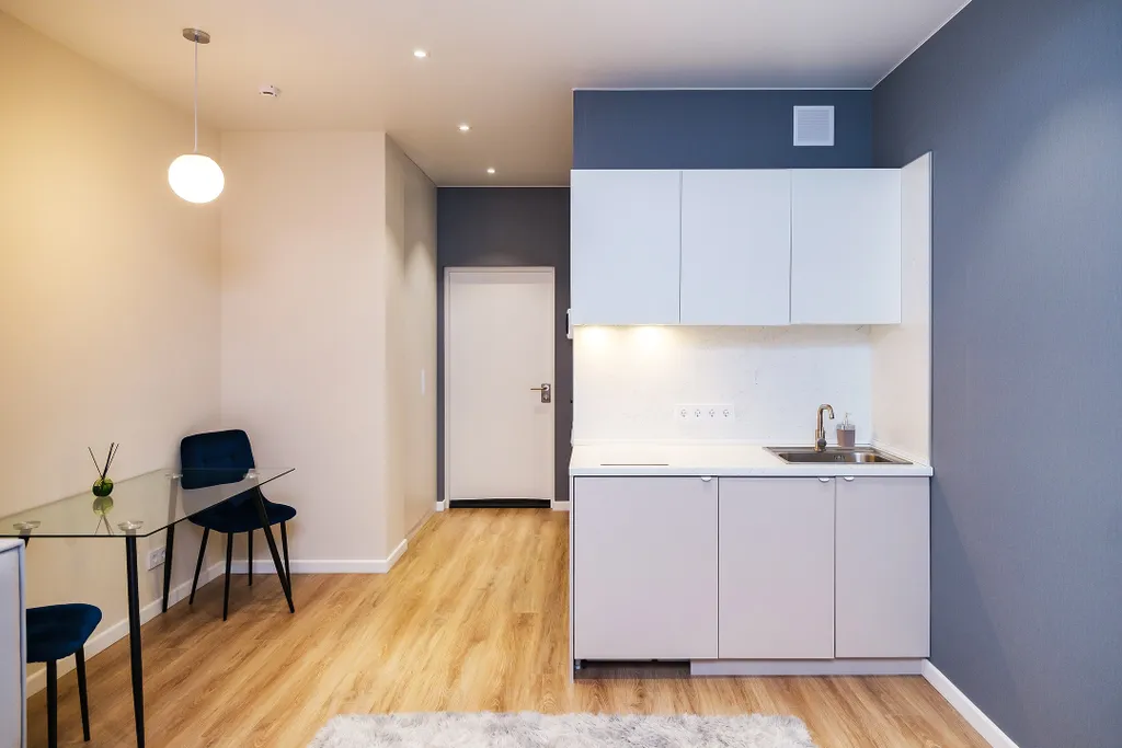 Студия в 8-и минутах ходьбы от моря с бассейном