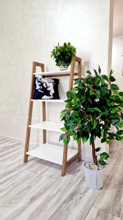 Квартира Квартира Просторная студия с балконом на тихой улице — Геленджик