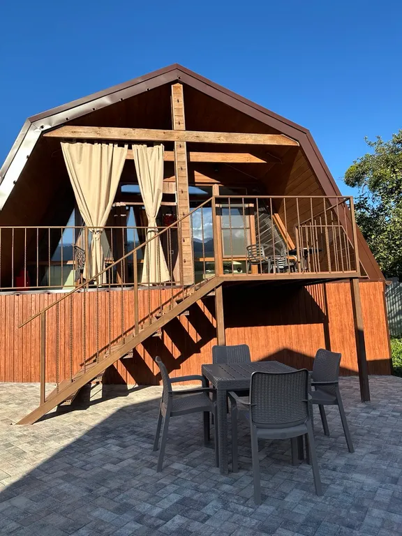 Коттедж Коттедж Шале с 1 спальней, кухня-гостиная с диваном и ванной комнатой — Мезмай