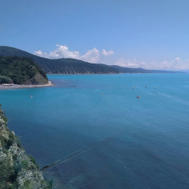 Домик у моря