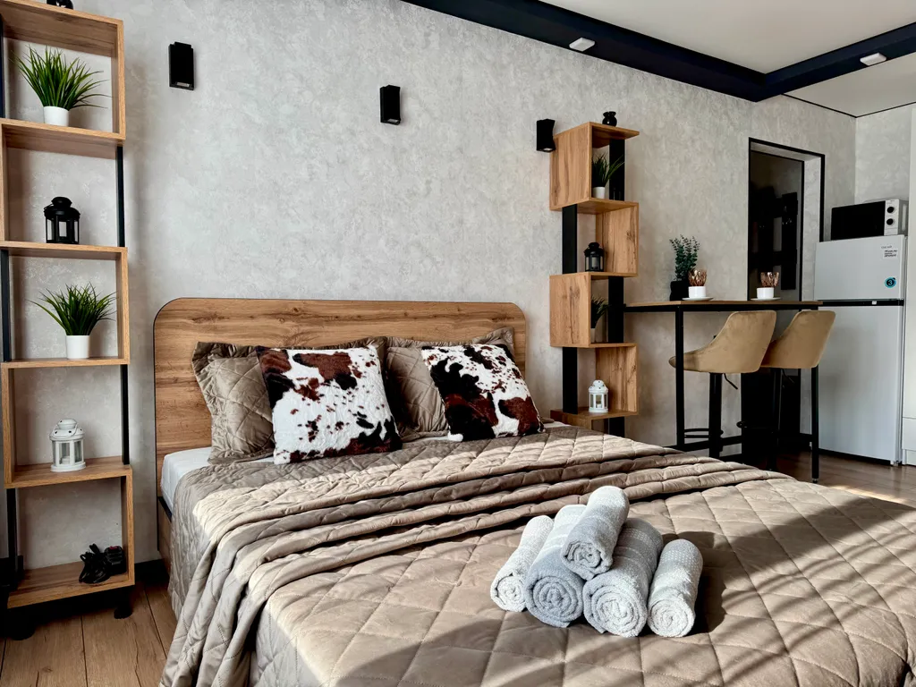 Студия Эконом, возле АлтГПТУ со всеми удобствами