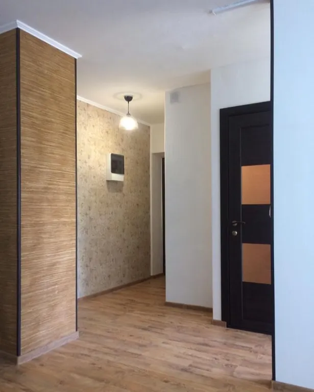 Чистая просторная квартира в центре Абрау-Дюрсо — аренда посуточно в Абрау-Дюрсо