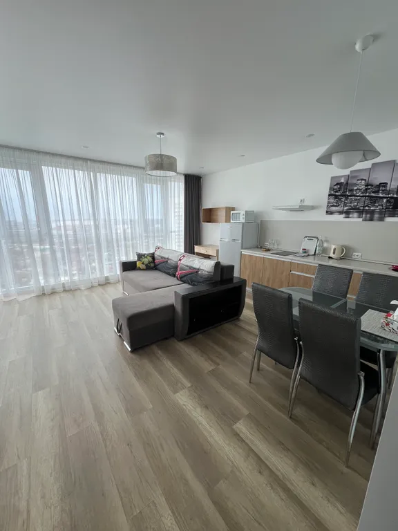 Студия у Золотого моста