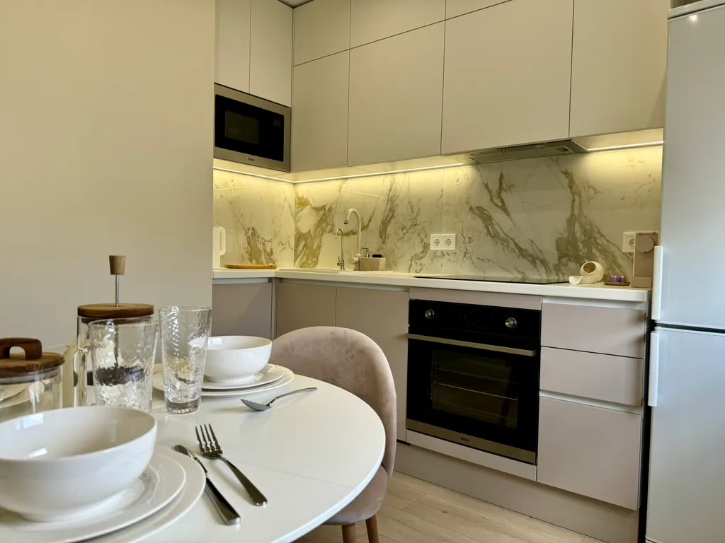 Квартира Двухкомнатная дизайнерская квартира около метро — Москва