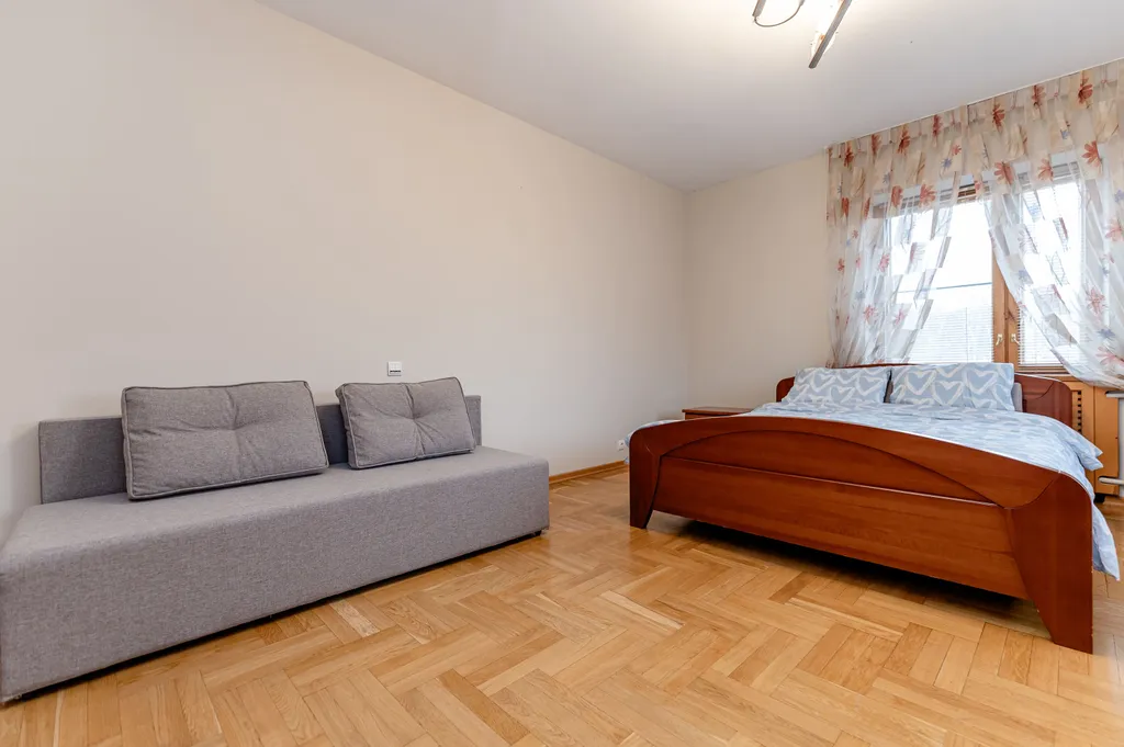 Отличный дом с бассейном и сауной